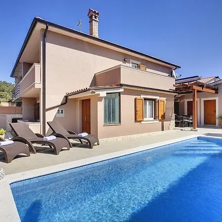 Magnifica Вілла Пула