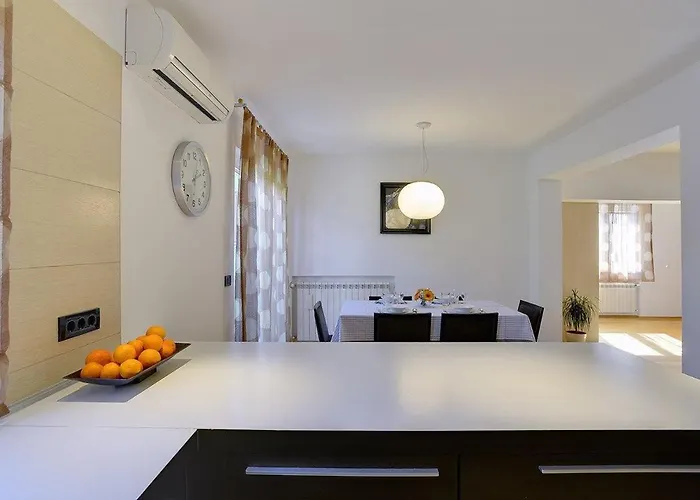 Villa Magnifica Póla